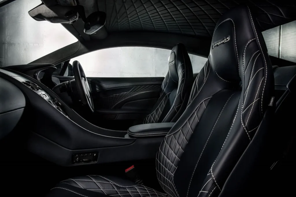 Aston Martin Vanquish Ultimate Gt — foto 1