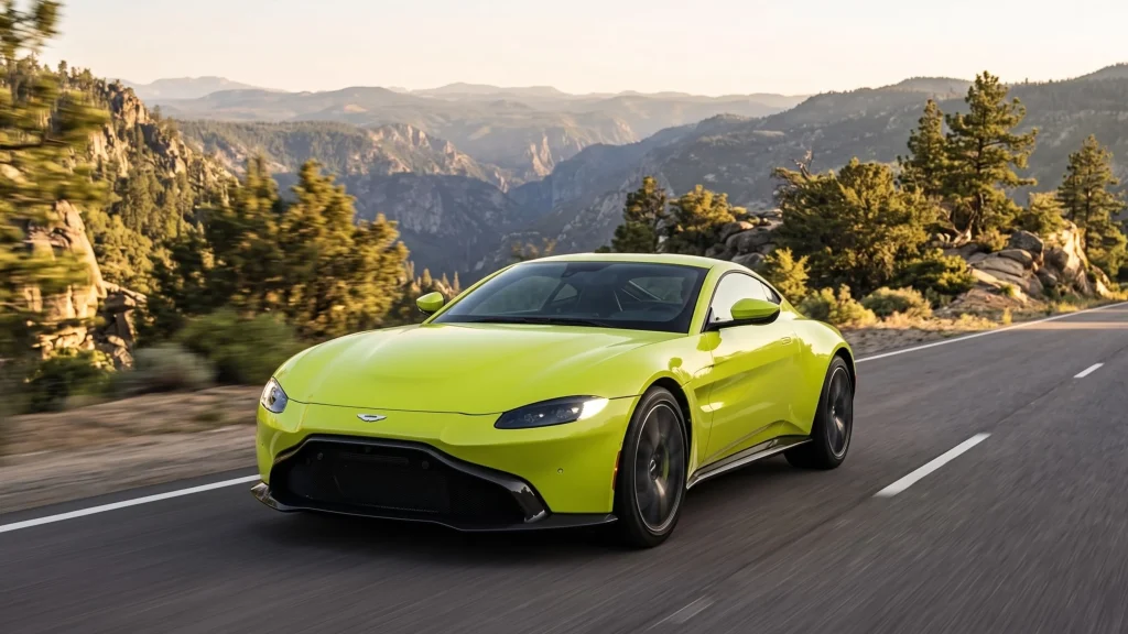Aston Martin Vantage V8 S Race Bred Dynamism — foto 4