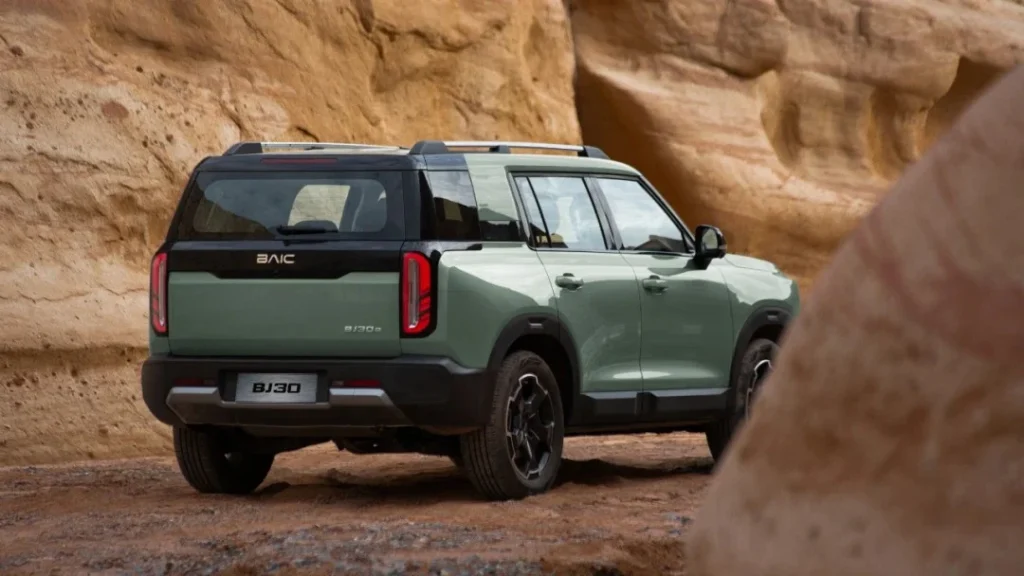 Baic Bj30 Hybrid Awd — foto 2