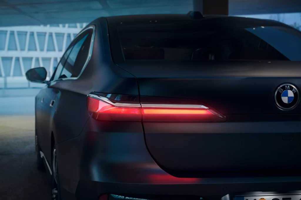 BMW 7 Series Sedan 735i M Sport — foto 7