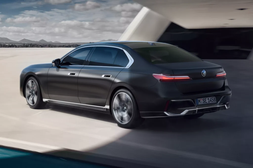 BMW 7 Series Sedan 735i M Sport — foto 5