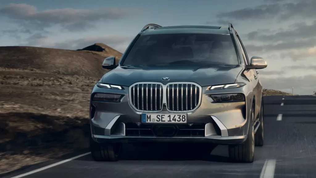 BMW X7 Xdrive40i M Sport — foto 1