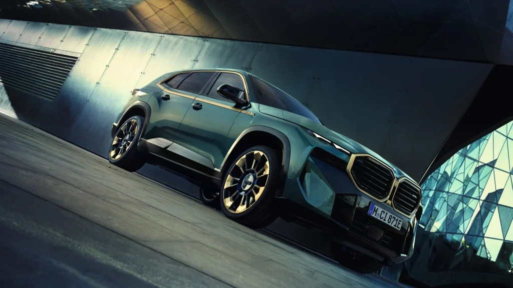 BMW Xm 50e — foto 6