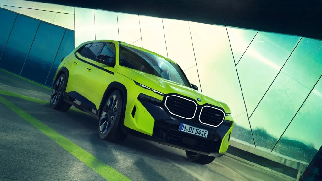 BMW Xm 50e — foto 1