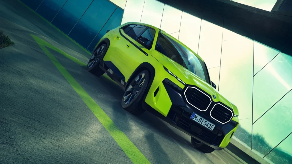 BMW Xm 50e — foto 4