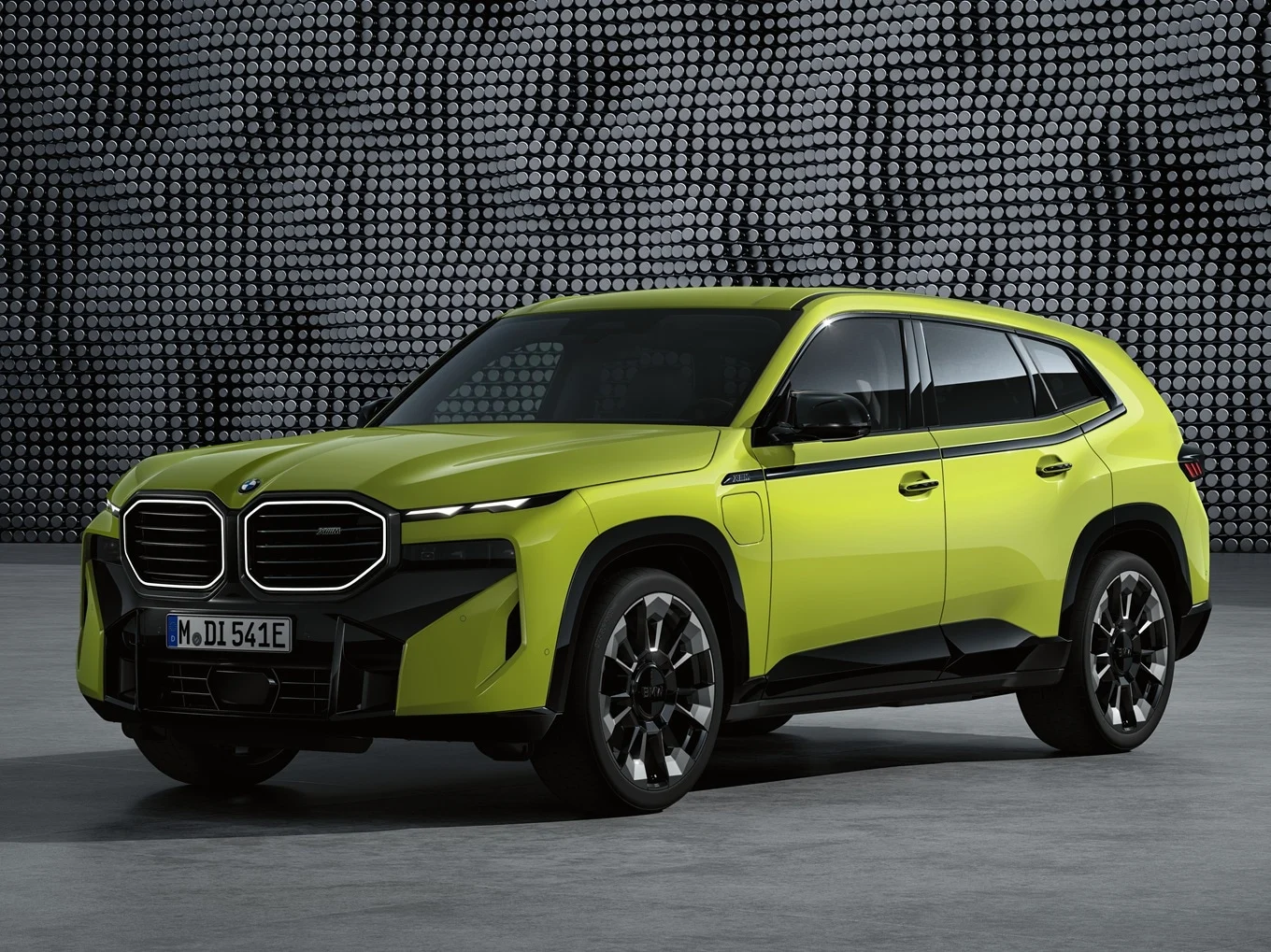 BMW Xm 50e