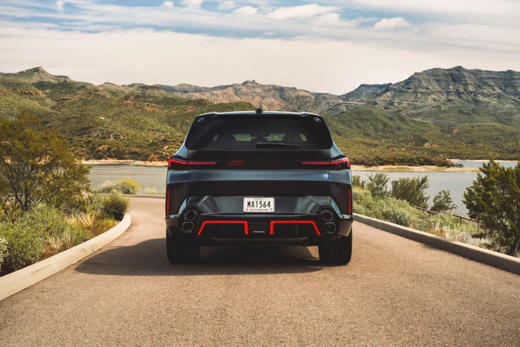 BMW Xm Label Red — foto 6