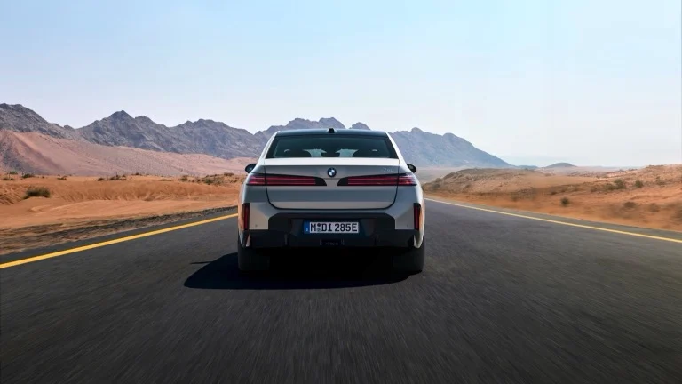 BMW I7 Xdrive60 Gran Lusso — foto 3