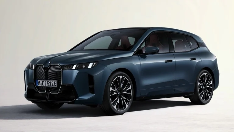 BMW Ix Xdrive45 — foto 1