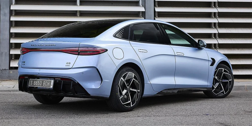BYD Atto 4 Electric — foto 3