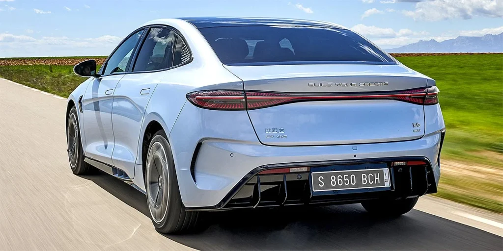 BYD Atto 4 Electric — foto 5