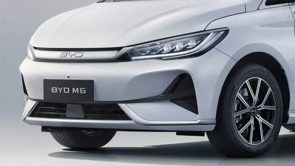 BYD M6 Superior Captain 6 Seater — foto 3