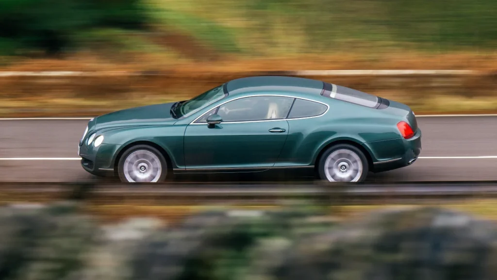 Bentley Continental GT V12 — foto 3