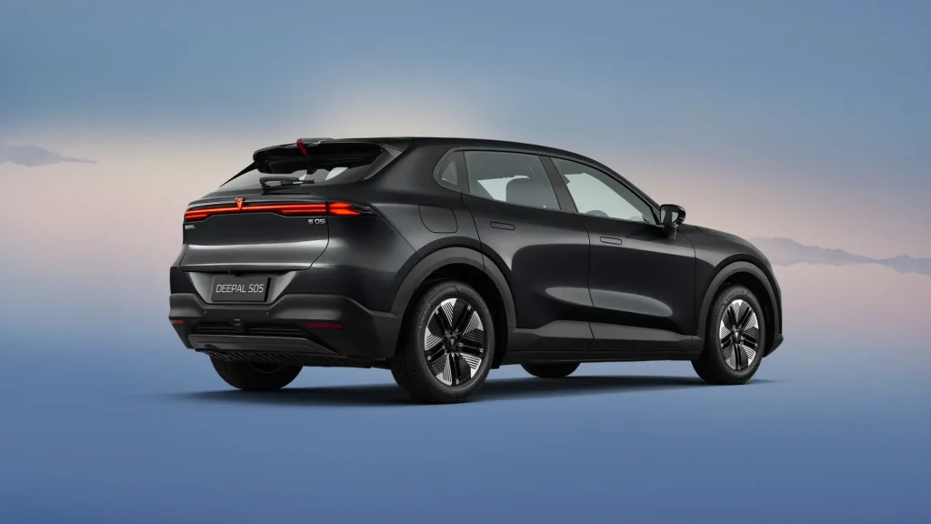 Changan Deepal S05 REEV — foto 2