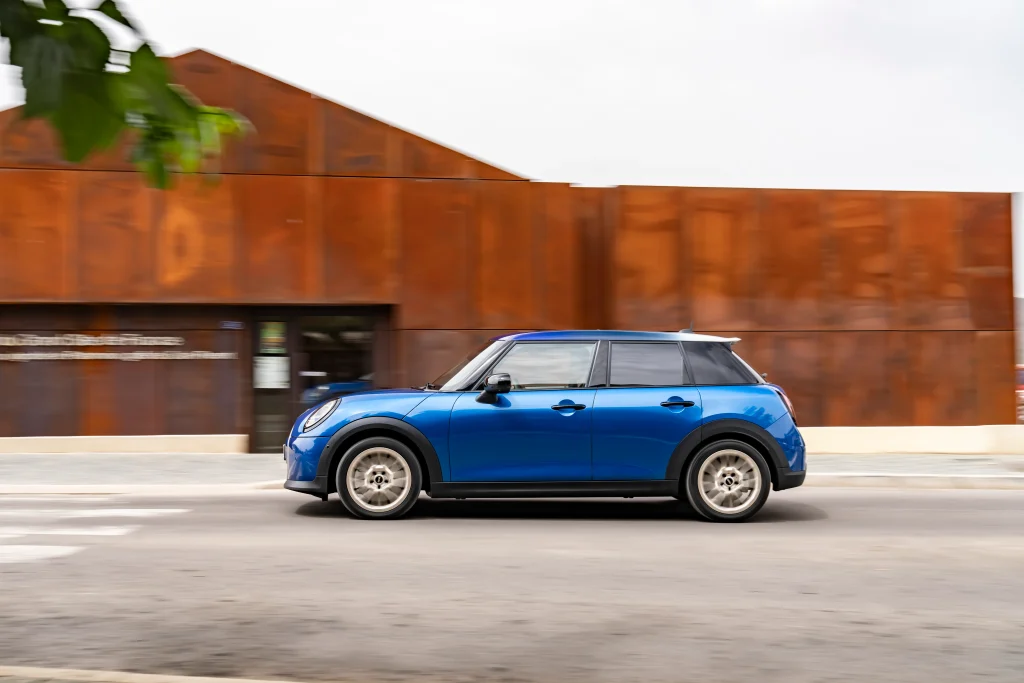 MINI 5-Door Cooper S — foto 2