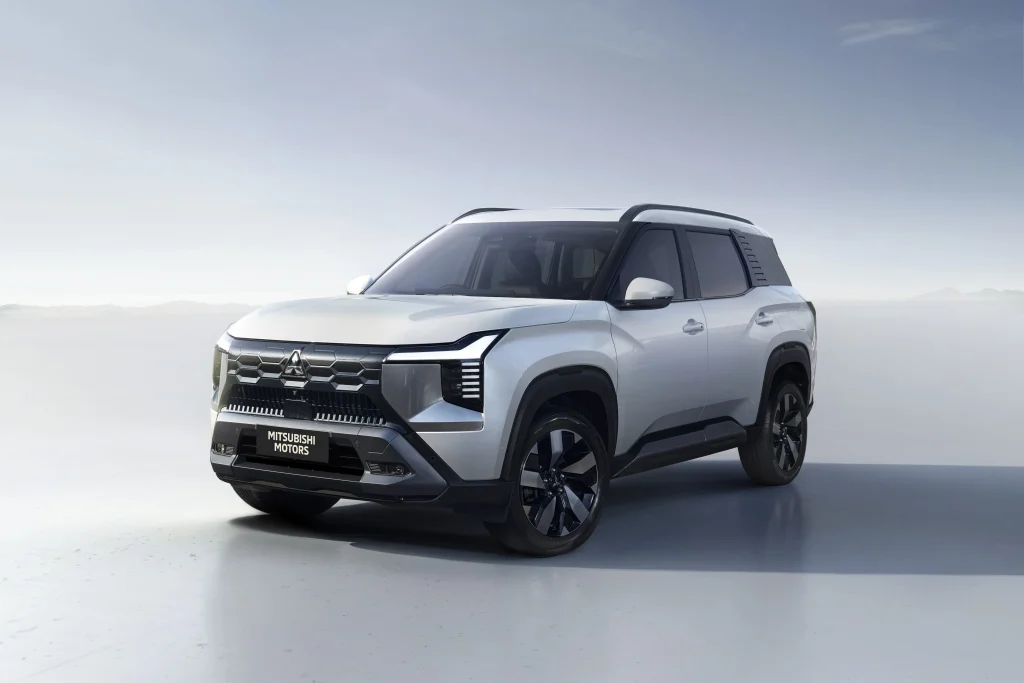 Mitsubishi Destinator Ultimate Premium — foto 1