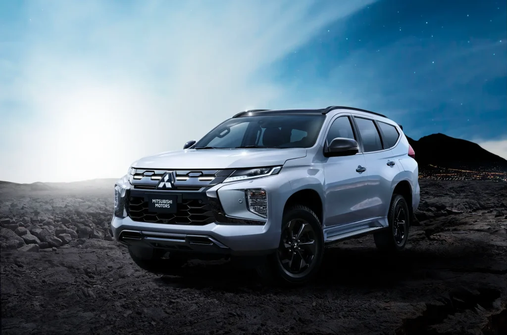 Mitsubishi Pajero Sport GLX MT 4×4 — foto 1
