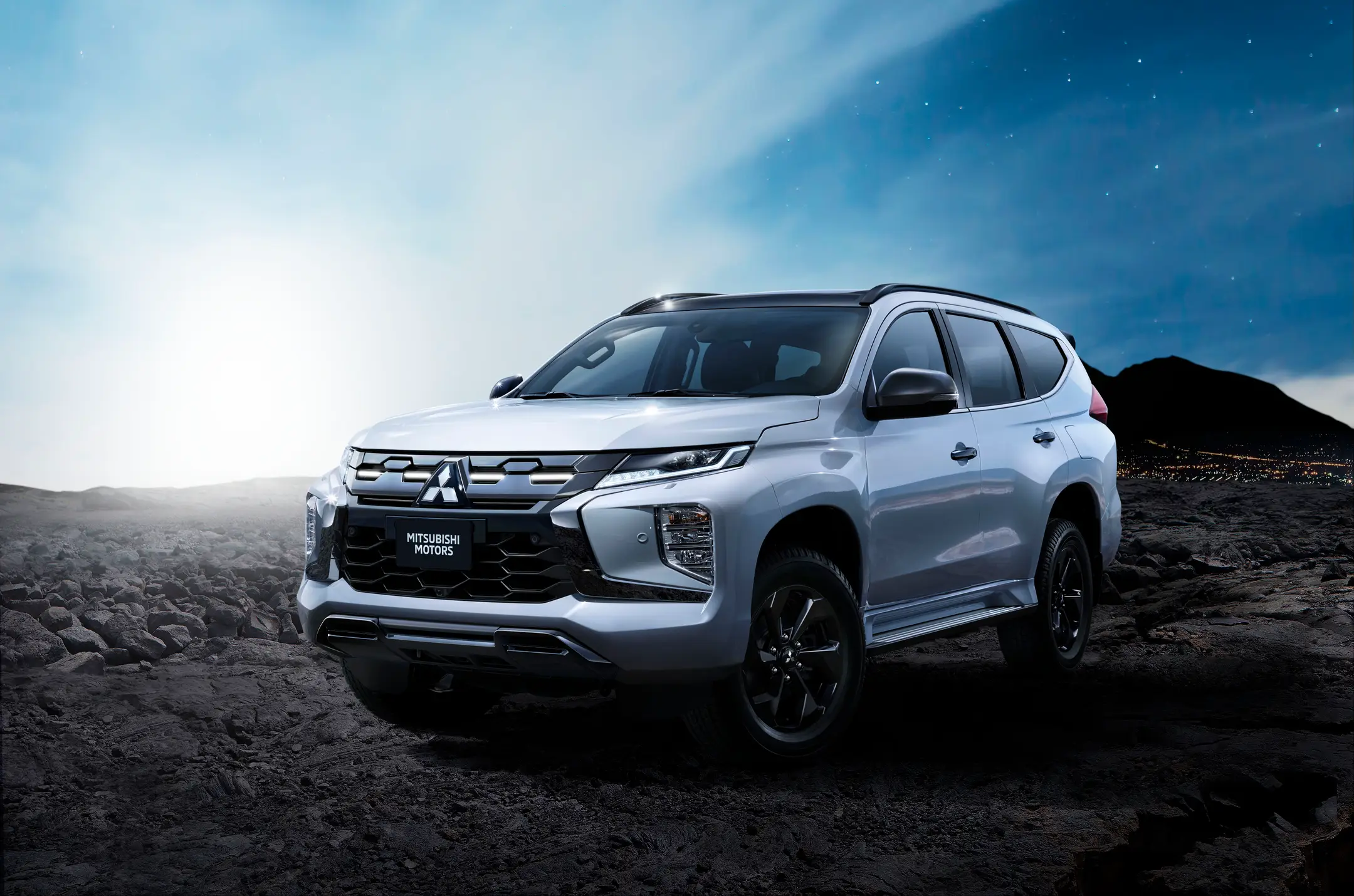 Mitsubishi Pajero Sport GLX MT 4×4