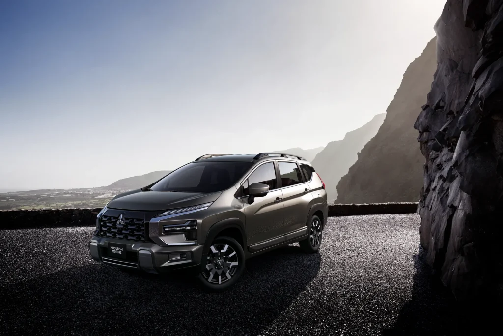 Mitsubishi Xpander Exceed Tourer CVT — foto 1