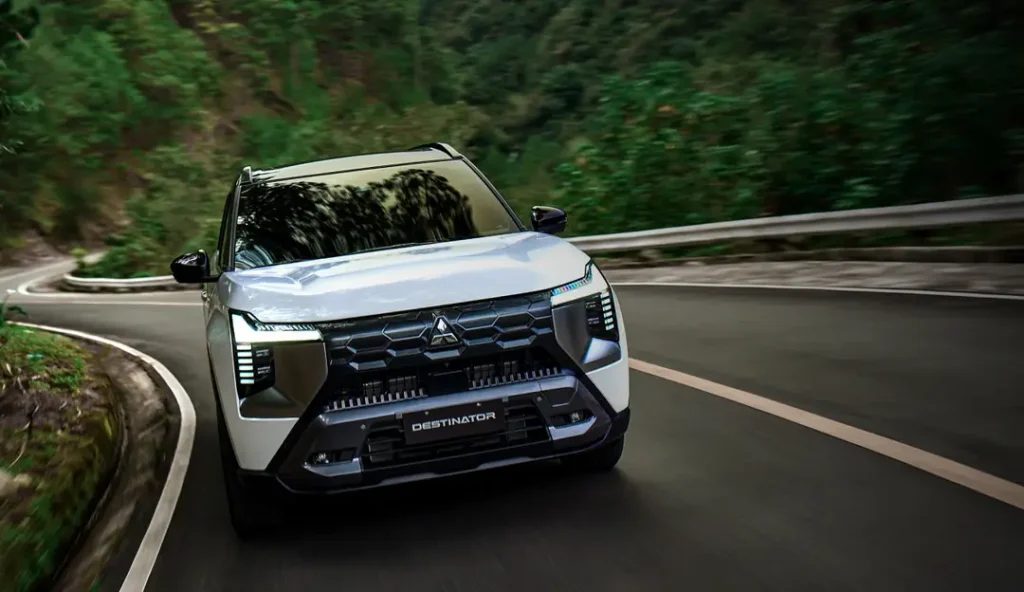 Mitsubishi Destinator GLS CVT — foto 2